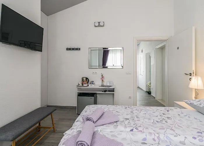 Pensionat Anna Trogir